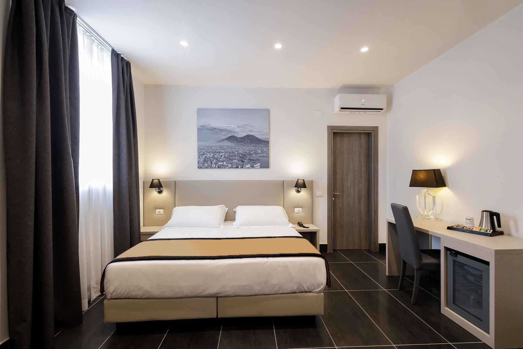 Best Western Hotel Dei Mille Nápoly Kültér fotó