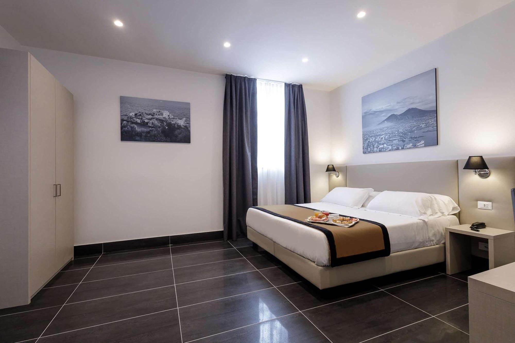 Best Western Hotel Dei Mille Nápoly Kültér fotó