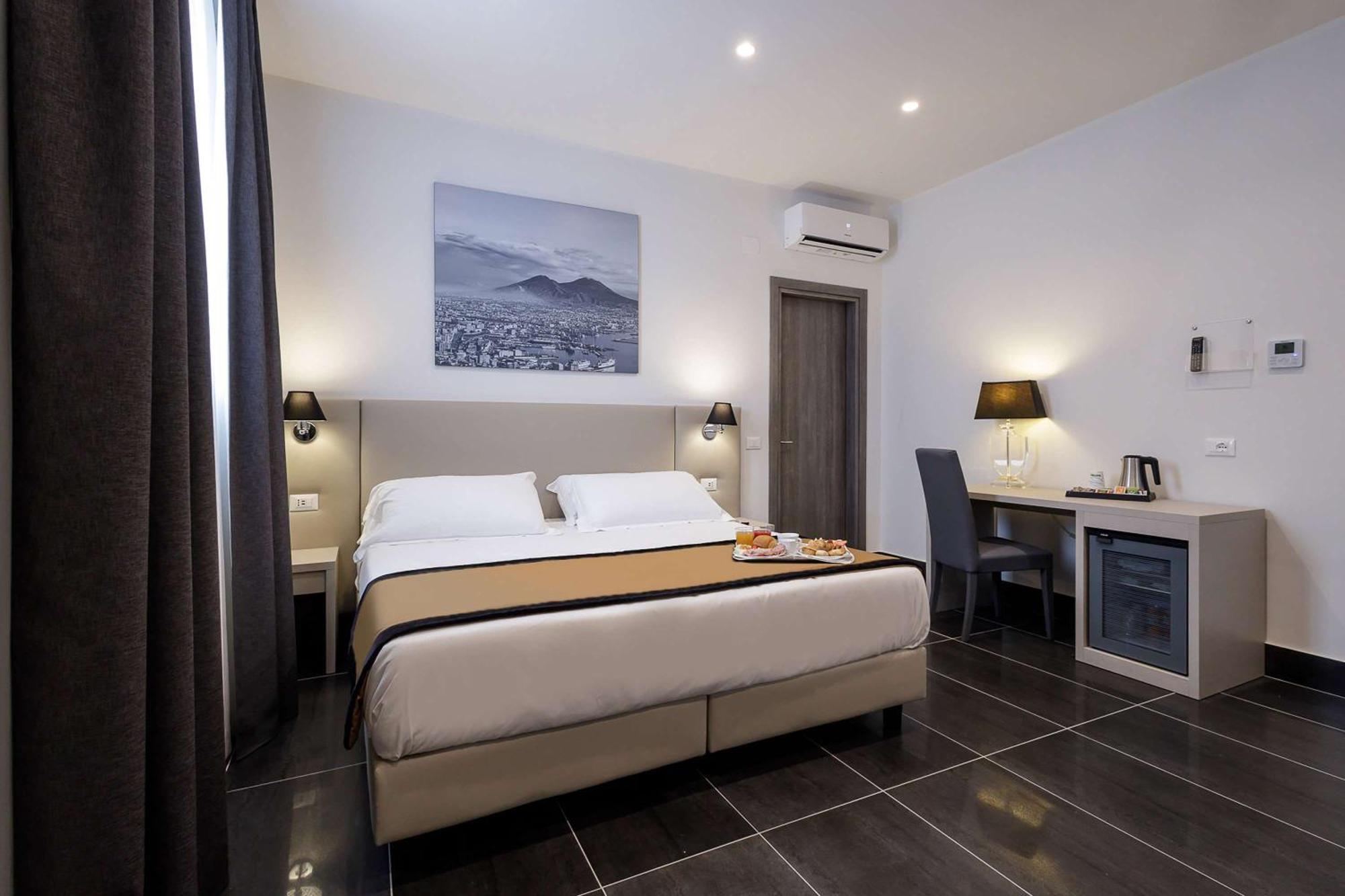 Best Western Hotel Dei Mille Nápoly Kültér fotó